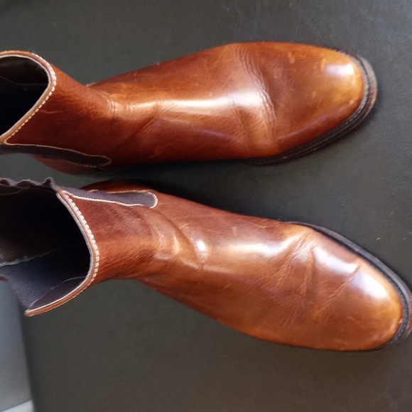 Lauren Ralph Lauren Leather Chelsea Boots - Picture 9 of 11